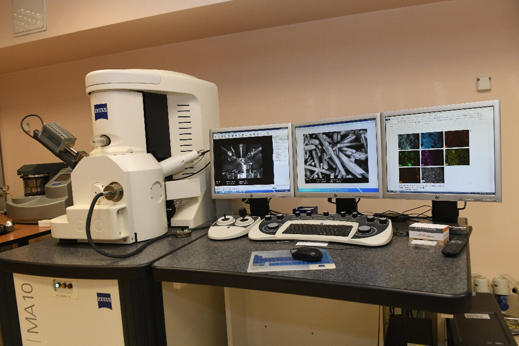 Electron microscope